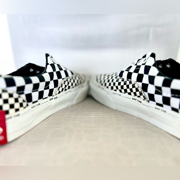 Rare Vans Off The Wall Men's 10 Black/White checker skateboard shoes - Picture 3 of 7